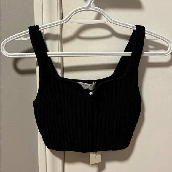 Aritzia sculpt knit notch tank - black - Picture 1 of 3